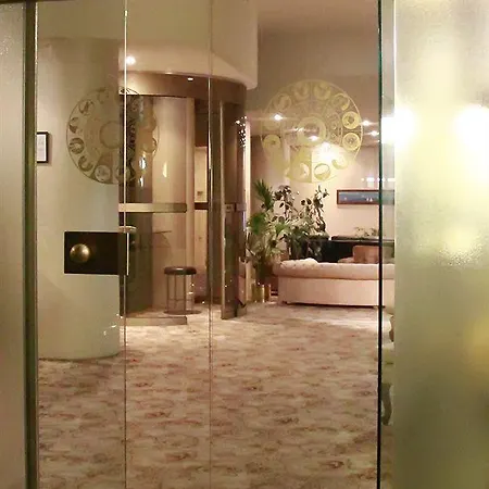 Hotel Antares 4*